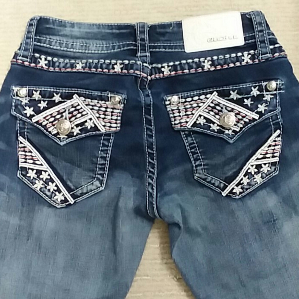 Capris - Picture 2 of 4